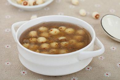 《心灵杀手2》主创秀出剧本照片 堆积如山堪称怪兽级